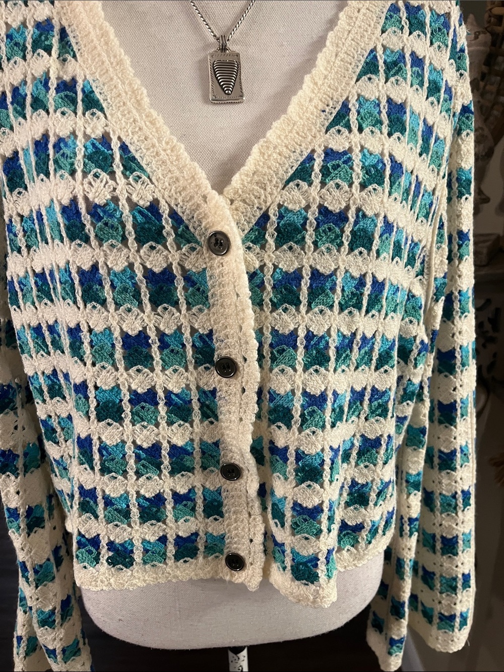 POL Cream and Blue V‑Neck Cropped Cardigan - Picture 5 of 9